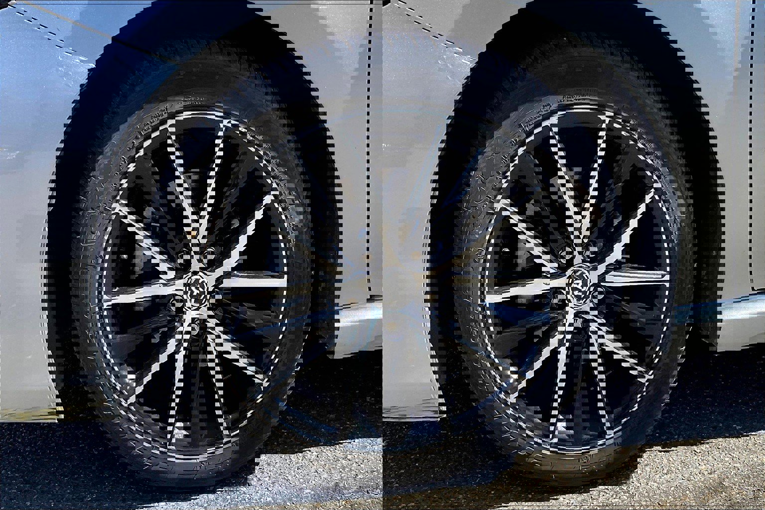 2022 Toyota Camry SE photo 8