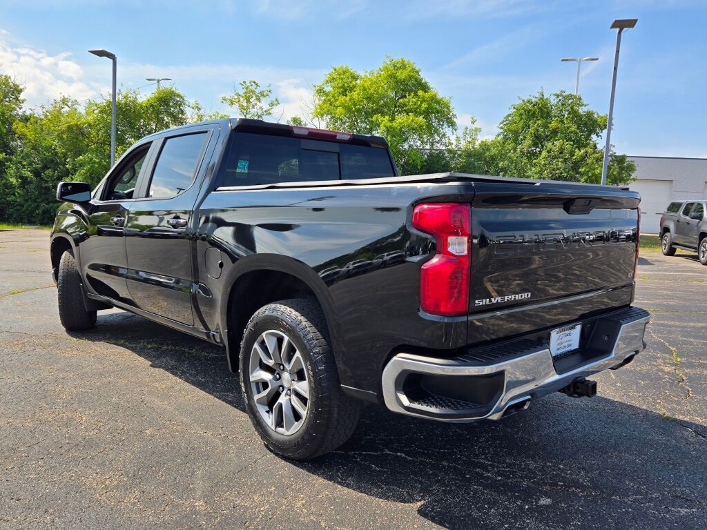 2022 Chevrolet Silverado 1500 LT photo 12
