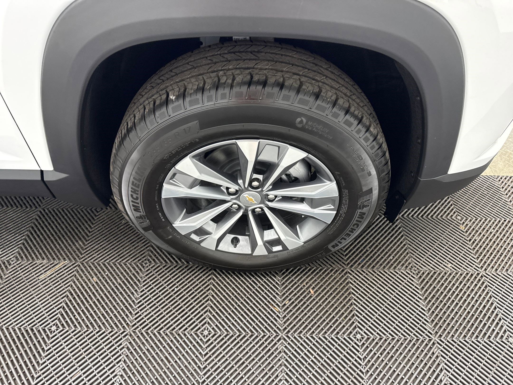2026 Chevrolet Equinox LT photo 19