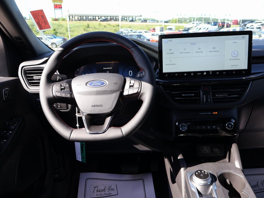 2025 Ford Escape ST-Line Elite photo 18