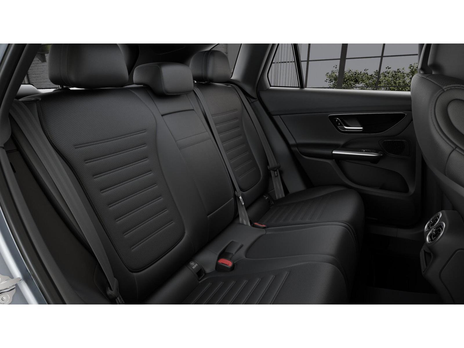 2025 Mercedes Benz GLC 300 4MATIC photo 4