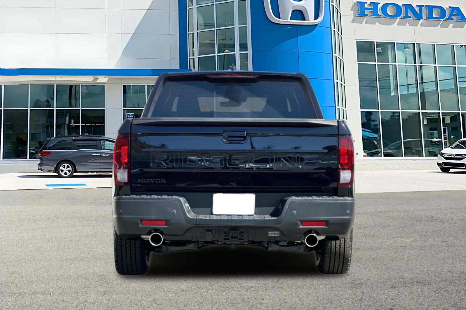 2026 Honda Ridgeline Black Edition photo 4