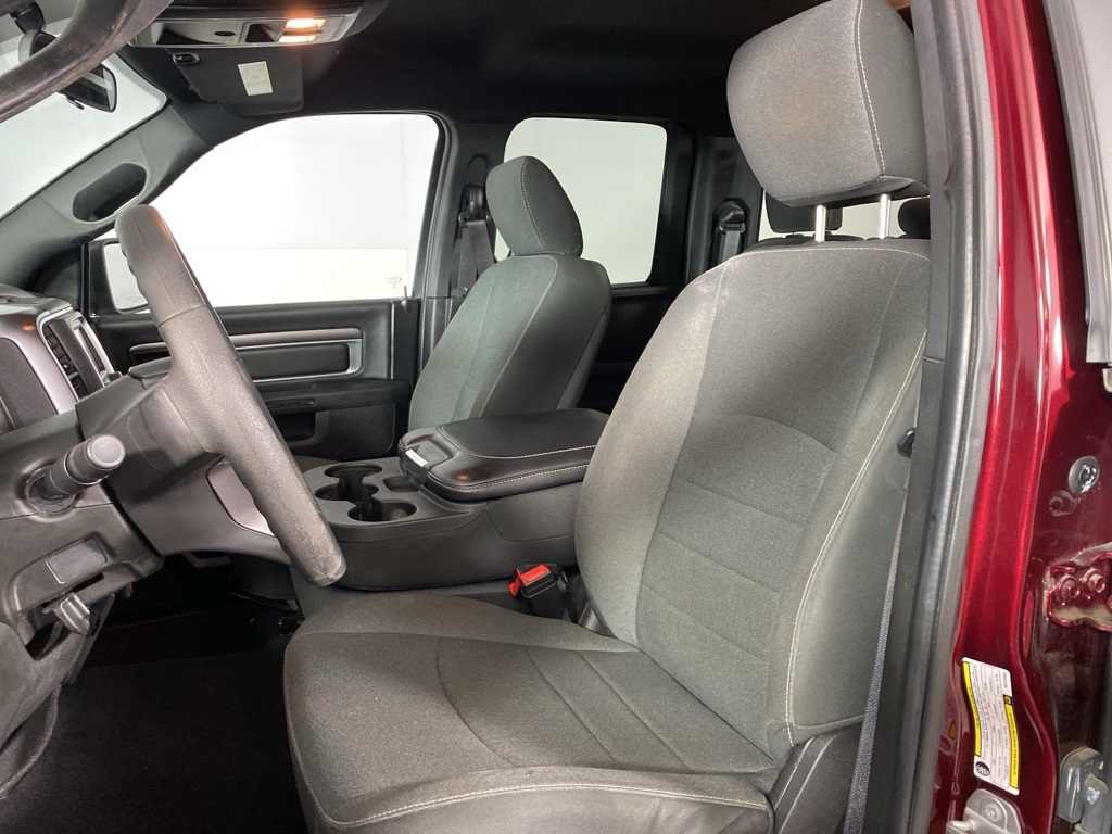 2022 Ram 1500 Classic Warlock photo 4