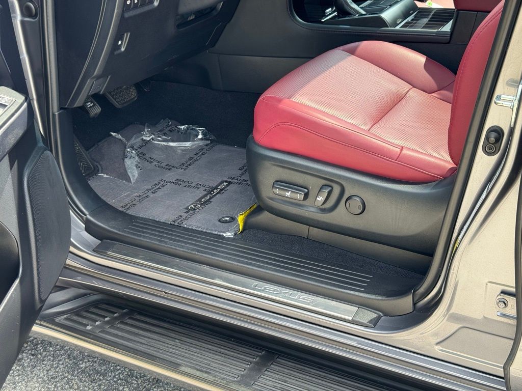 2023 Lexus GX 460 photo 22