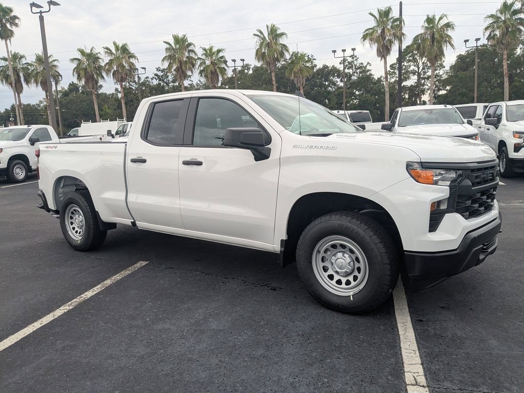 2025 Chevrolet Silverado 1500 photo 2