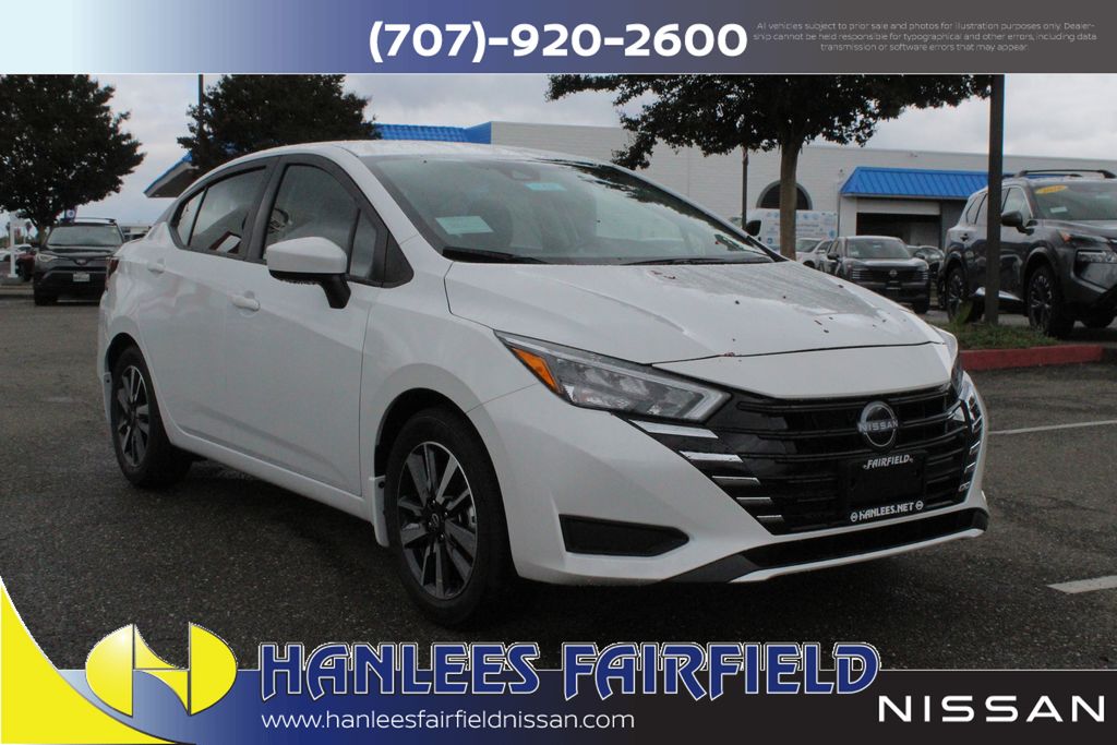 2025 Nissan Versa 1.6 SV photo 3