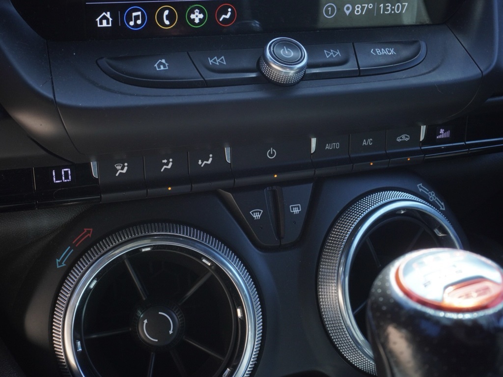 2020 Chevrolet Camaro Sport photo 14