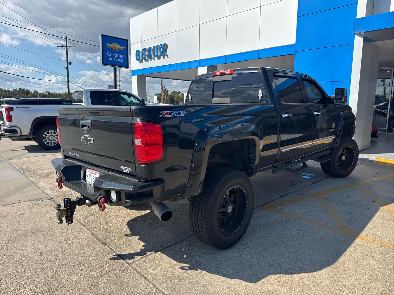 2015 Chevrolet Silverado 2500HD LTZ photo 3