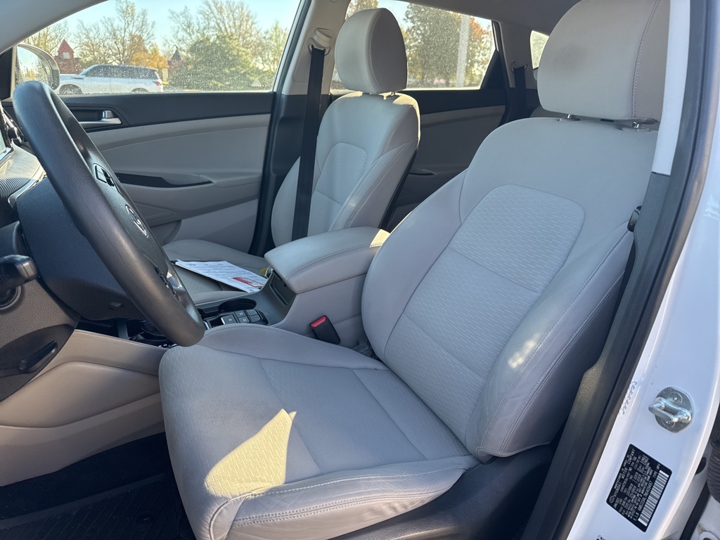 2021 Hyundai Tucson SEL photo 2