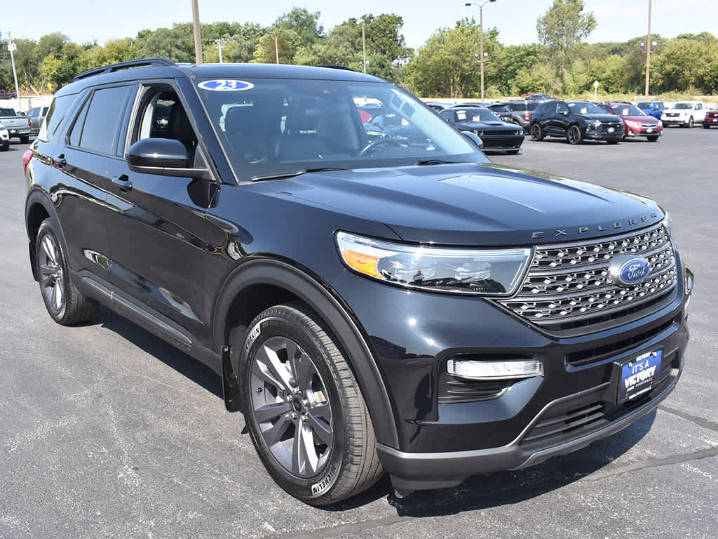 2023 Ford Explorer XLT photo 13