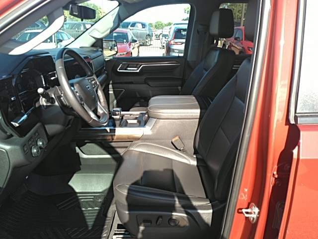 2023 Chevrolet Silverado 1500 LT Trail Boss photo 10