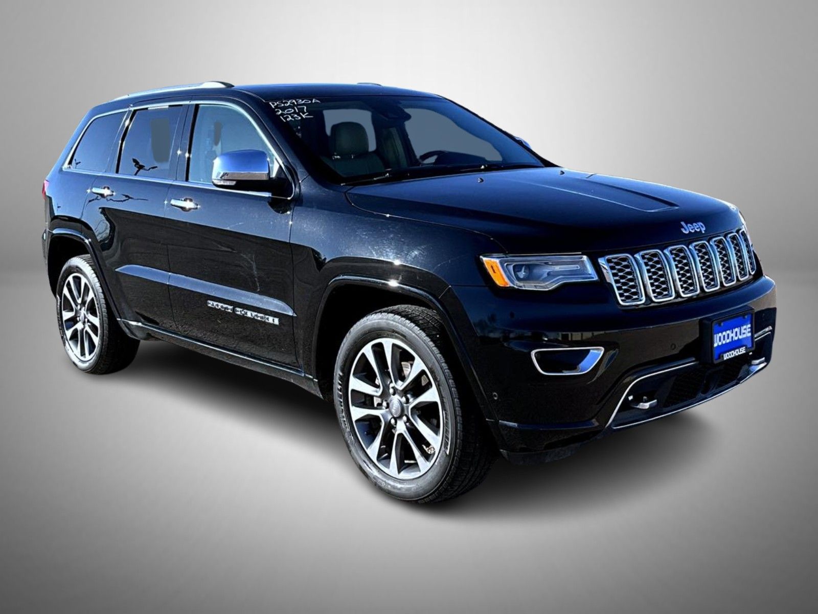 2017 Jeep Grand Cherokee Overland photo 3