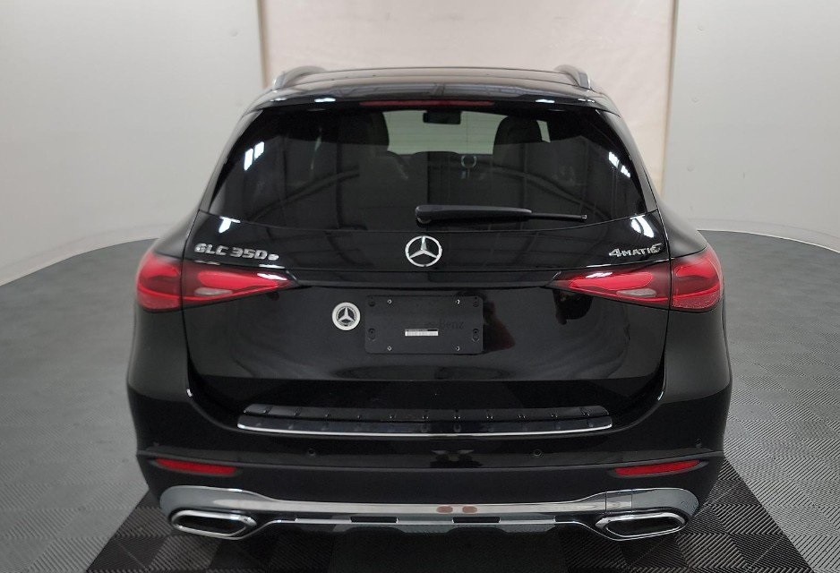 2025 Mercedes Benz GLC 350e 4MATIC photo 3