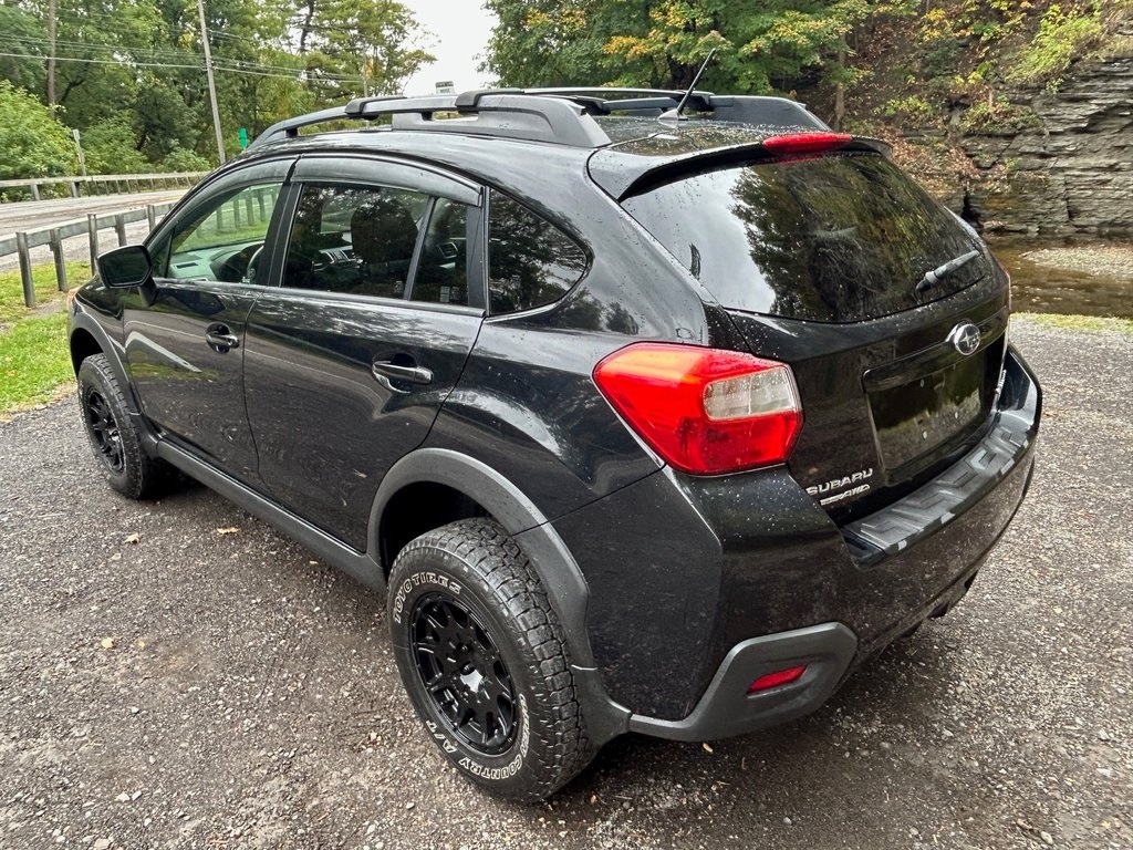 2016 Subaru Crosstrek 2.0i Premium photo 3