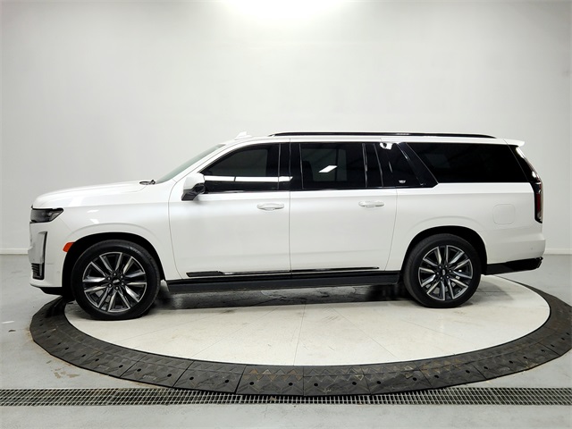 2022 Cadillac Escalade ESV Sport photo 4