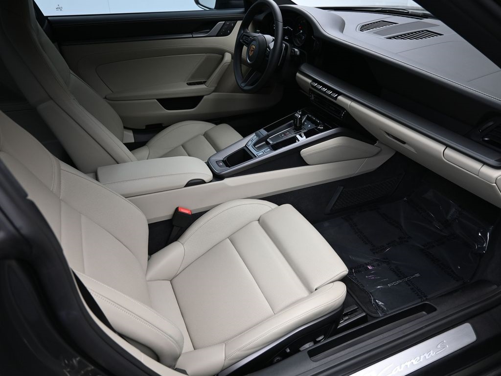 2023 Porsche 911 S photo 13