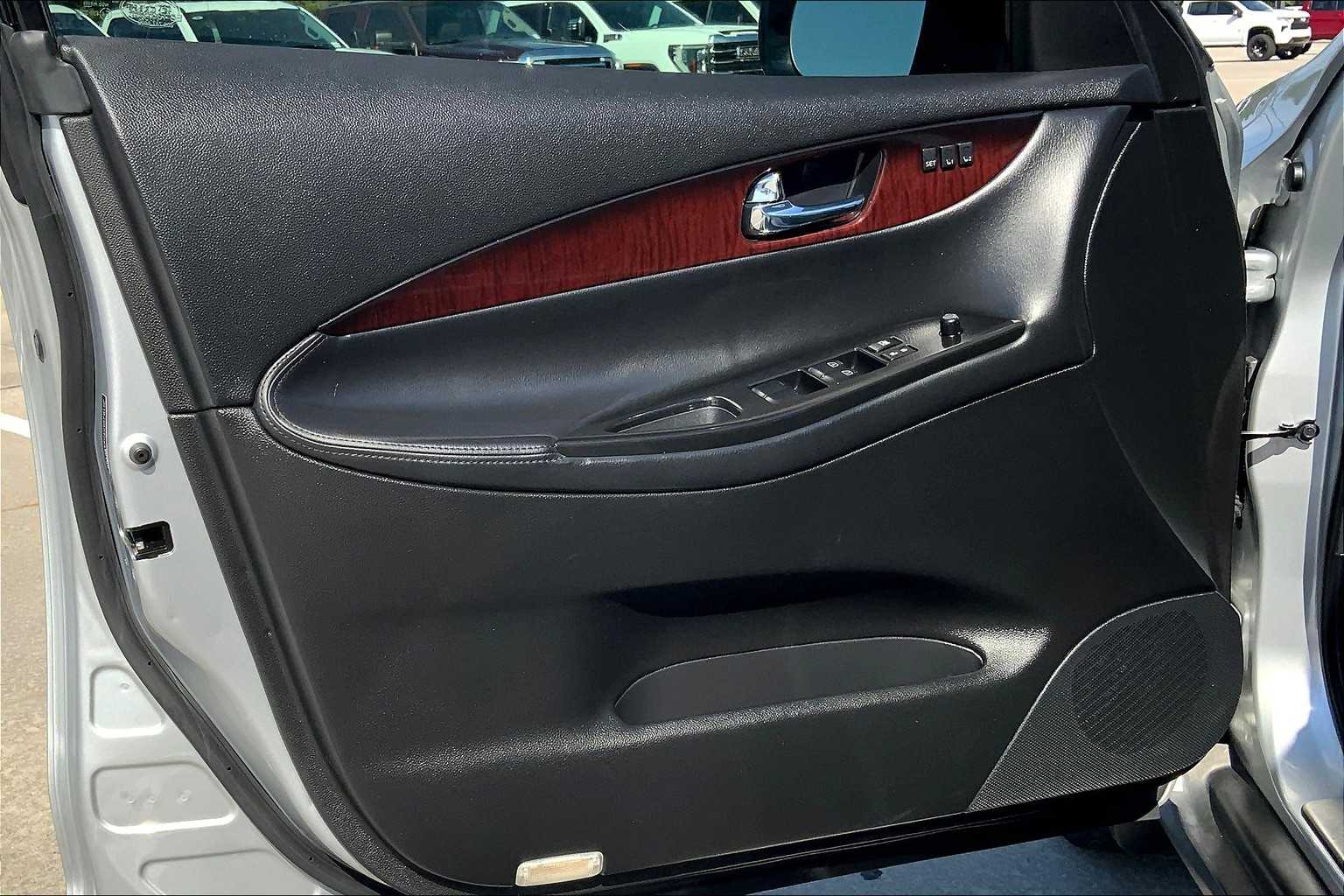 2017 Infiniti QX50 photo 20