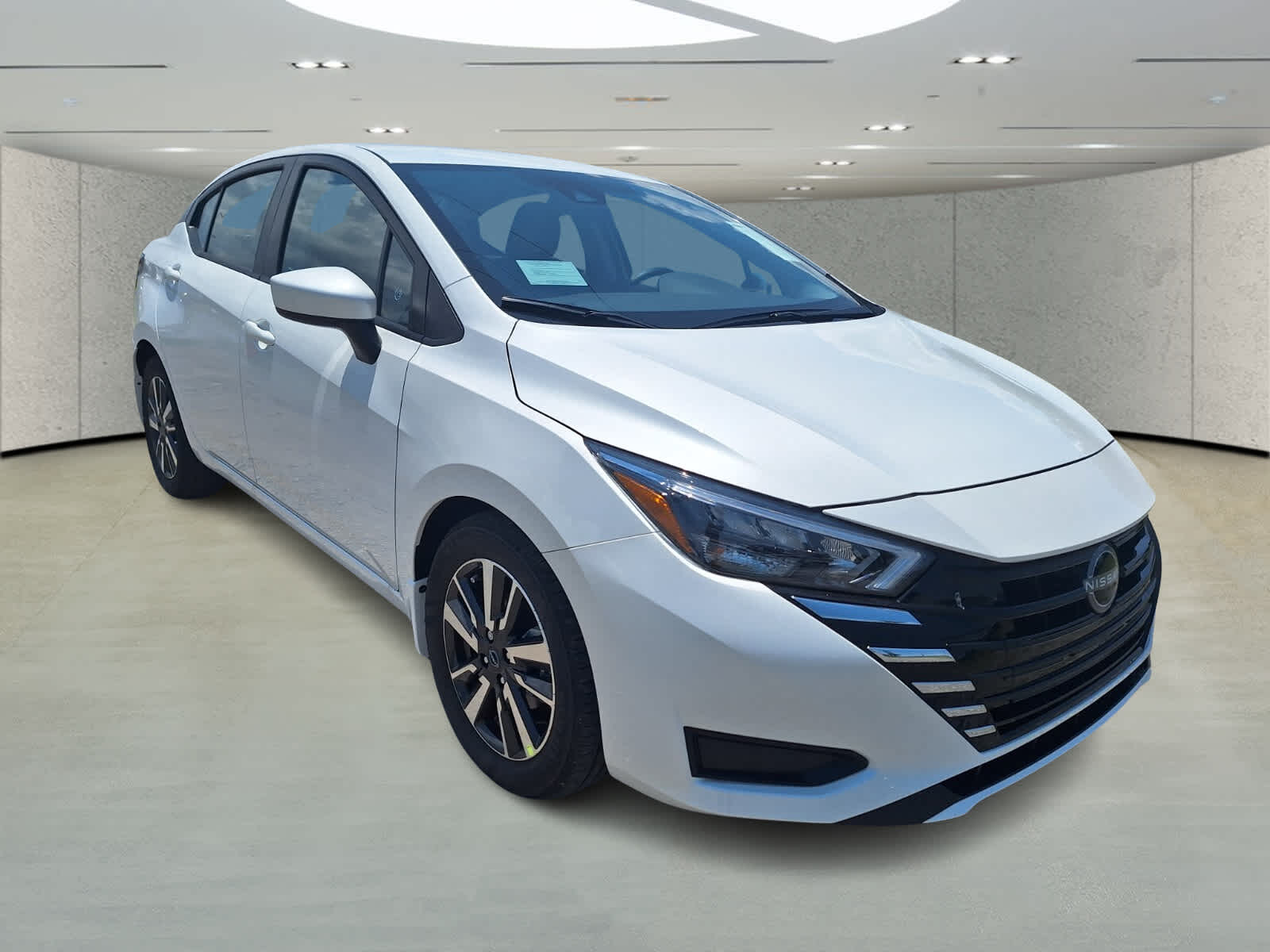 2025 Nissan Versa SV photo 7