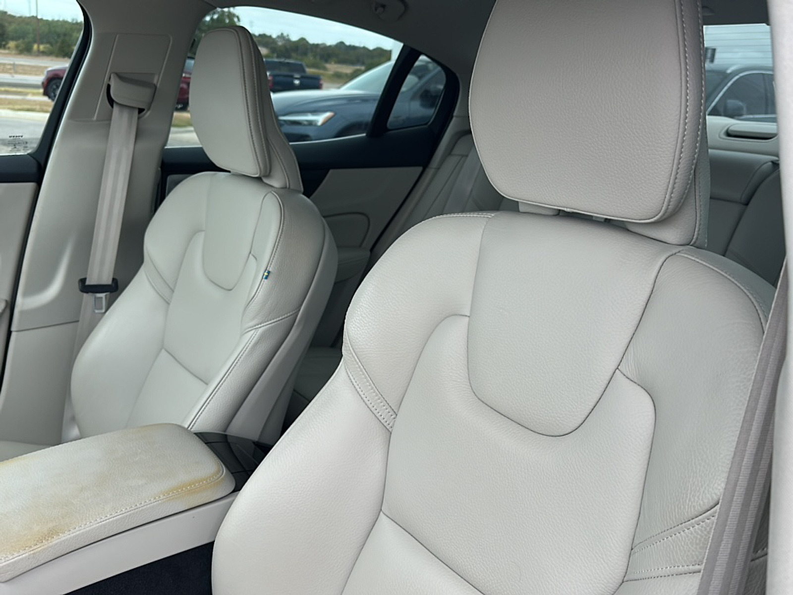 2022 Volvo S60 Recharge T8 Inscription photo 4