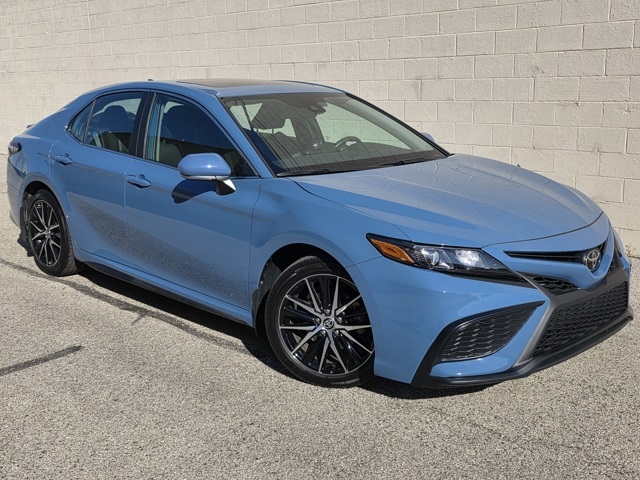 2024 Toyota Camry SE photo 7