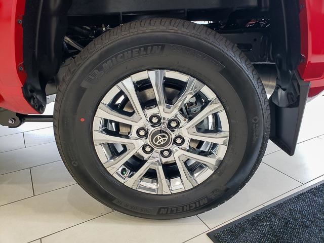 2025 Toyota Tacoma Limited photo 16
