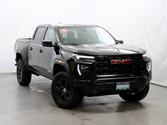 2023 GMC Canyon Elevation's photo