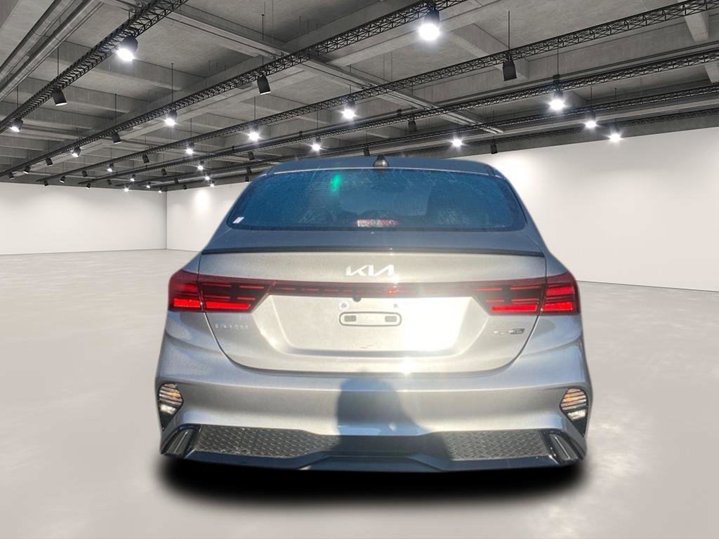 2023 Kia Forte GT-Line photo 5