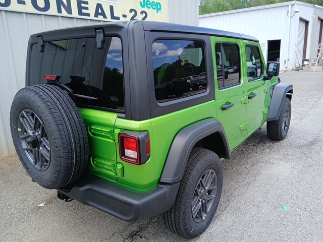 2025 Jeep Wrangler Sport S photo 3