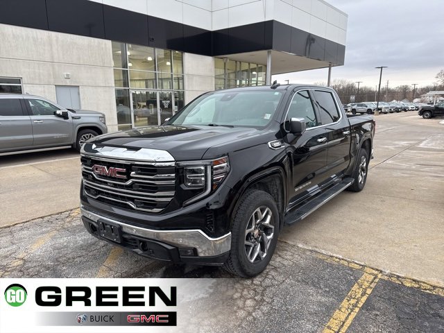 2023 GMC Sierra 1500 SLT's photo