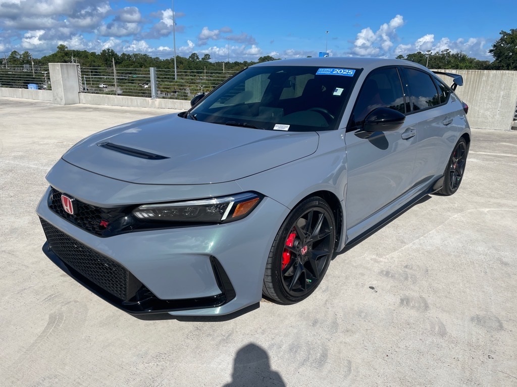 2025 Honda Civic Type R photo 3