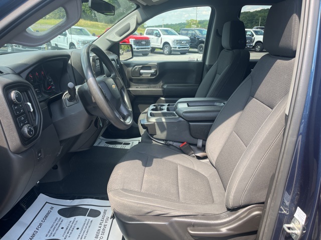 2021 Chevrolet Silverado 1500 Custom photo 12