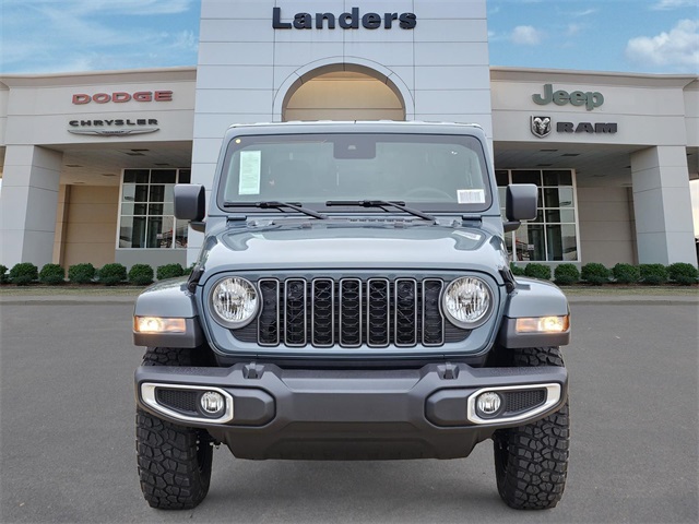 2025 Jeep Gladiator Sport photo 2