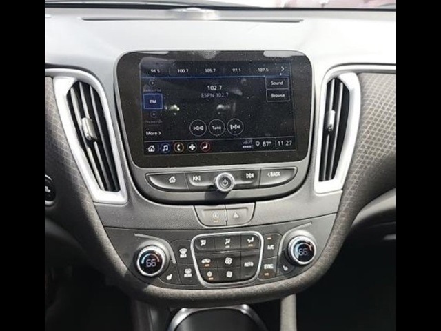 2023 Chevrolet Malibu 1LT photo 4