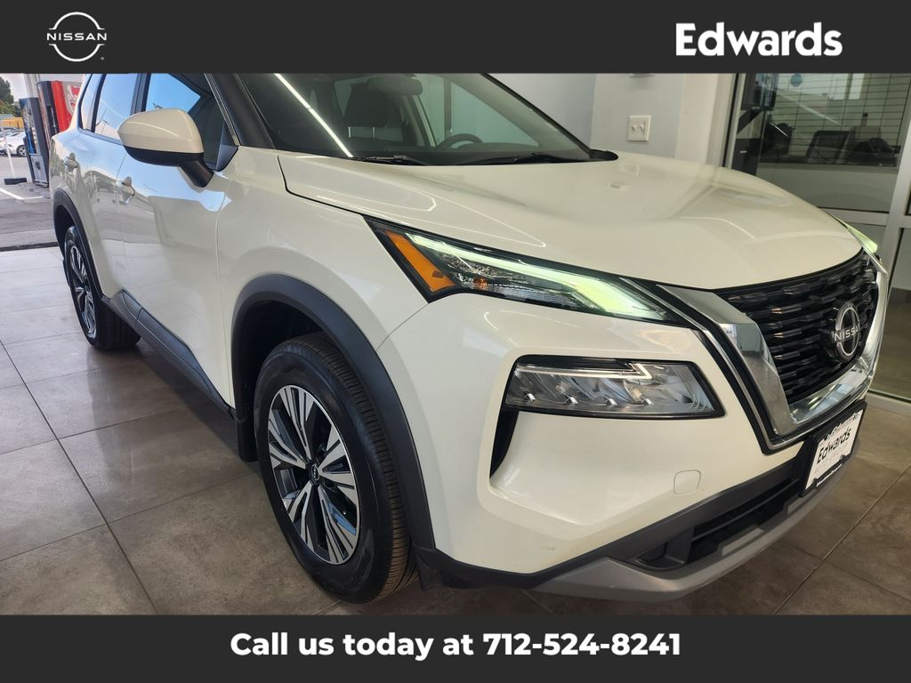 2023 Nissan Rogue SV photo 2