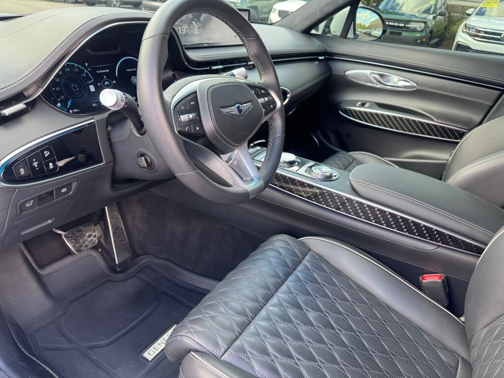 2024 Genesis GV70 3.5T Sport photo 9