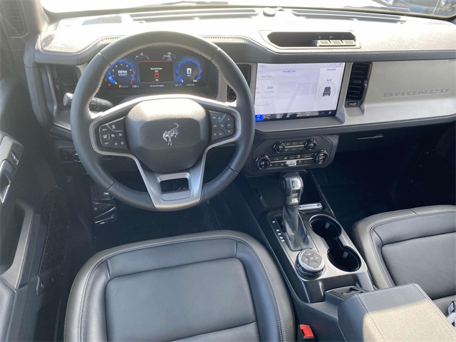 2025 Ford Bronco Outer Banks photo 10