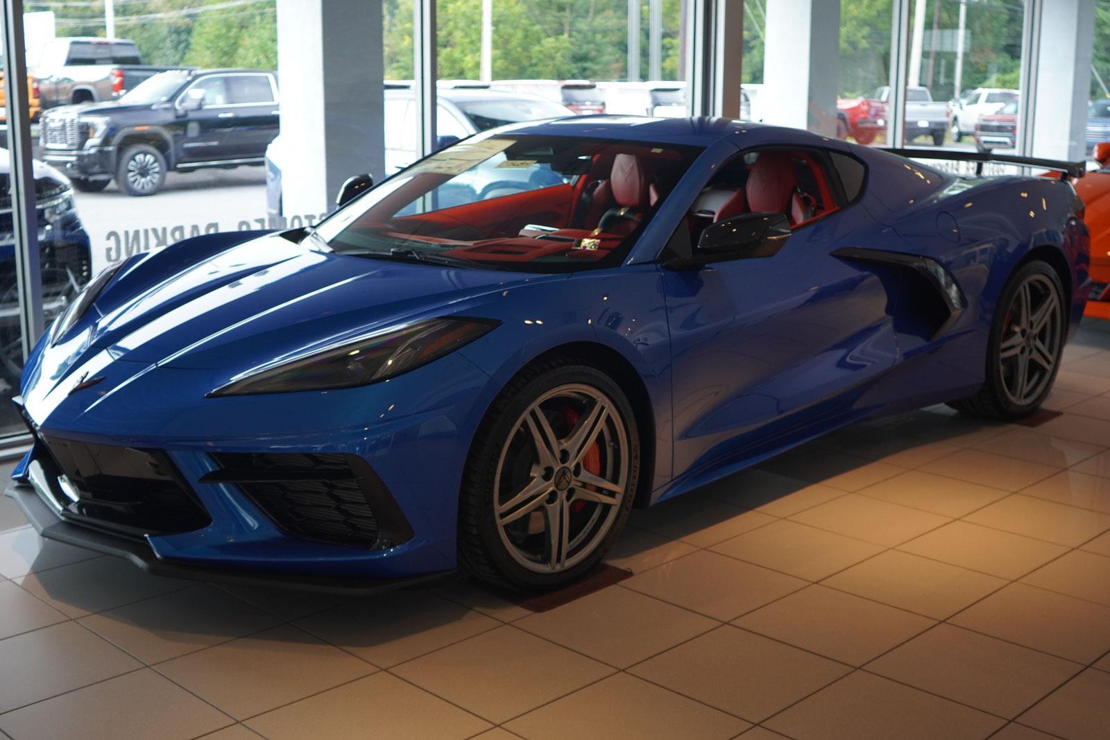 2026 Chevrolet Corvette Stingray 3LT photo 2