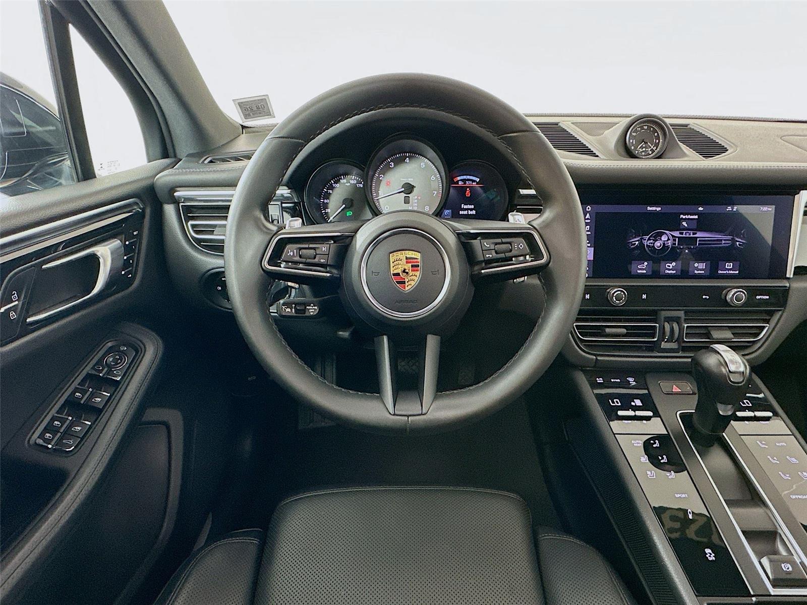 2023 Porsche Macan S photo 11