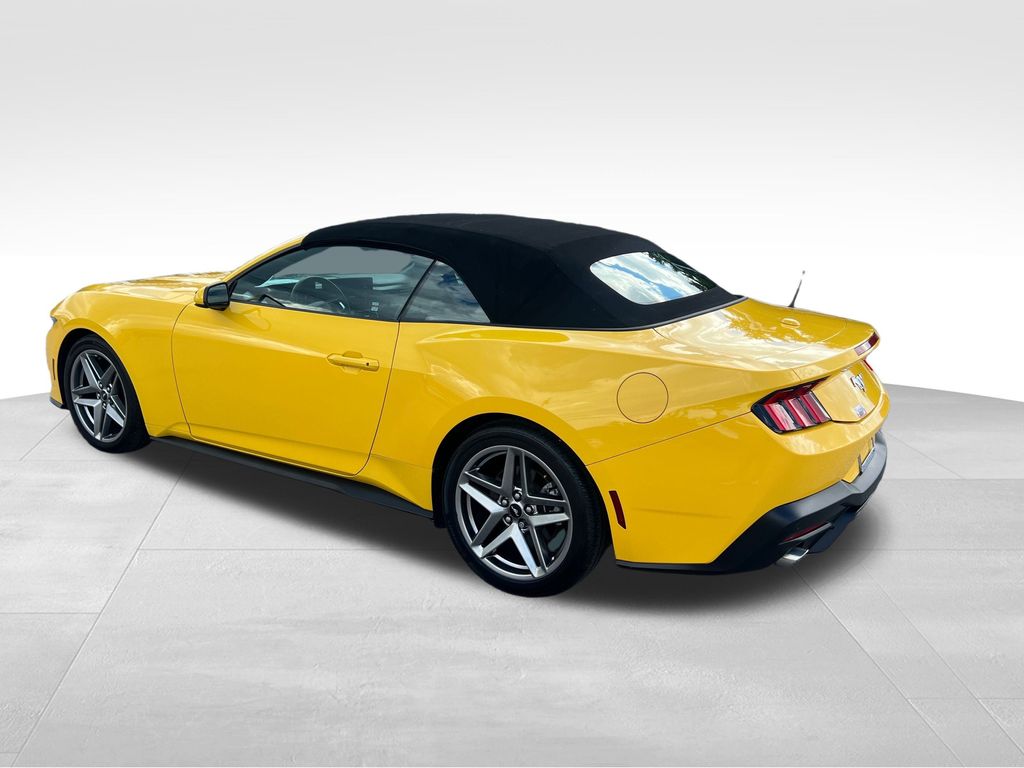 2024 Ford Mustang EcoBoost photo 3