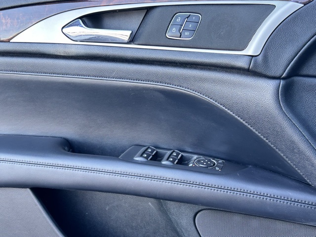 2017 Lincoln MKZ Reserve photo 7