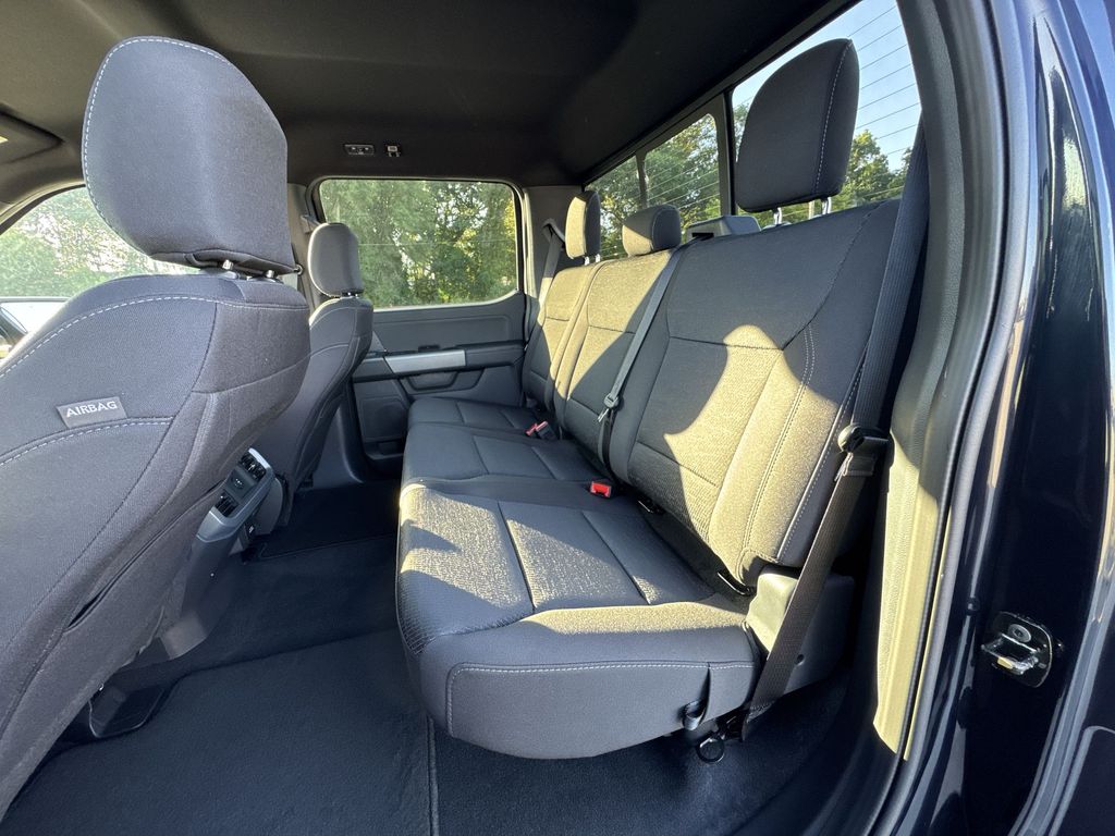 2025 Ford F-150 XLT photo 24