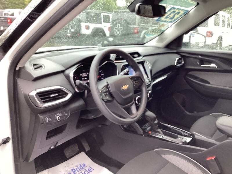 2023 Chevrolet Trailblazer LT photo 17