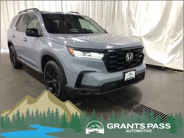 2025 Honda Pilot Black Edition's photo