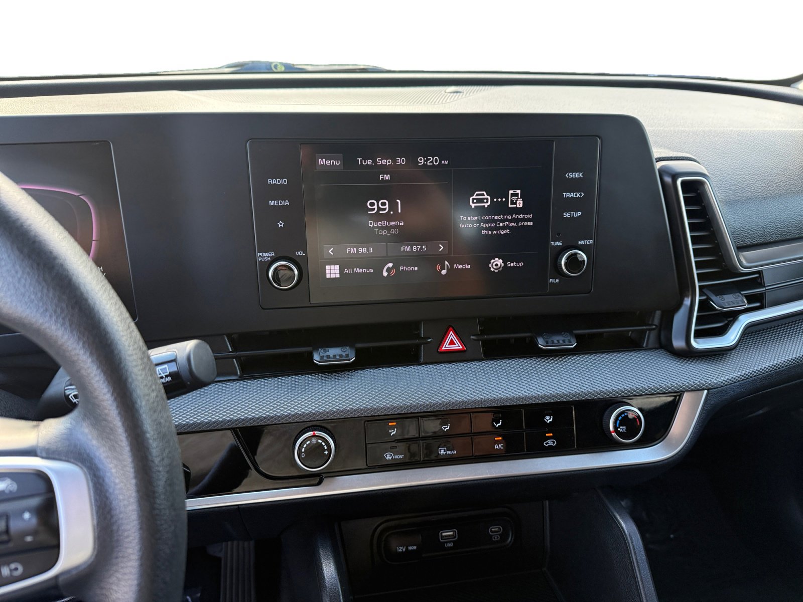 2023 Kia Sportage LX photo 11