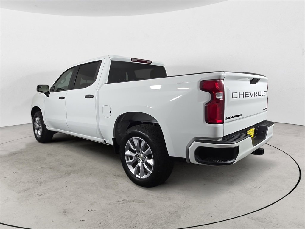 2021 Chevrolet Silverado 1500 Custom photo 3