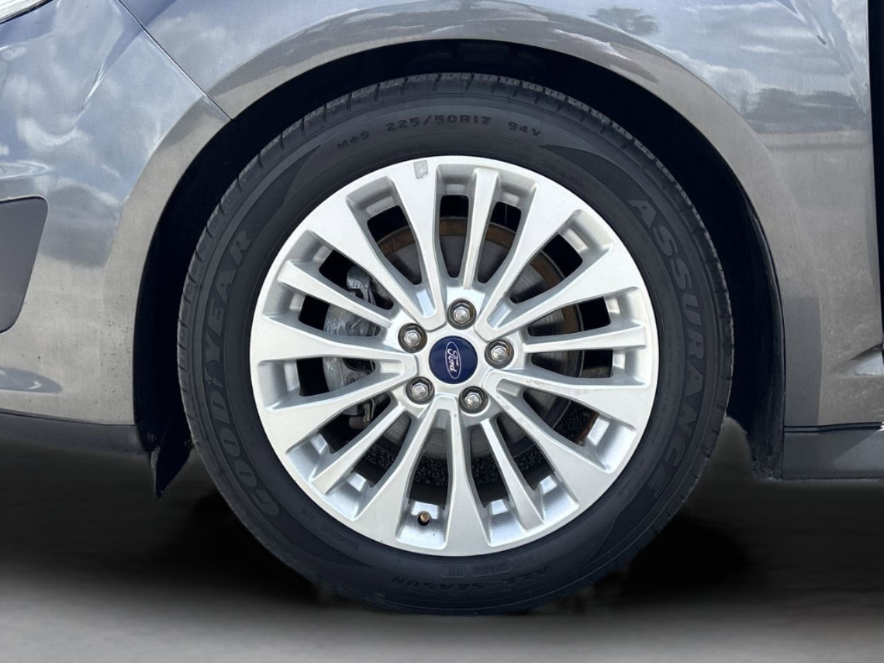 2017 Ford C-Max Hybrid SE photo 30