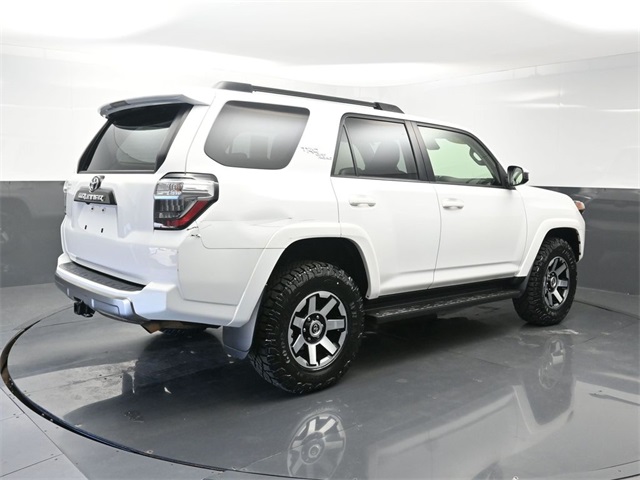 2023 Toyota 4Runner TRD Off-Road photo 4