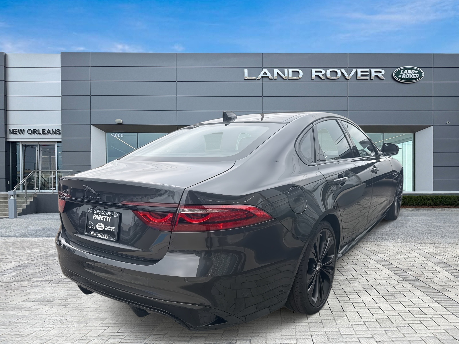 2024 Jaguar XF P300 R-Dynamic SE photo 5
