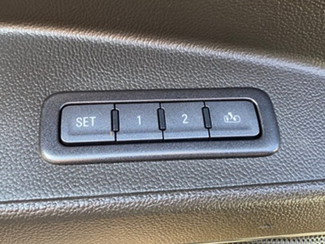 2017 Gmc Yukon SLT photo 17
