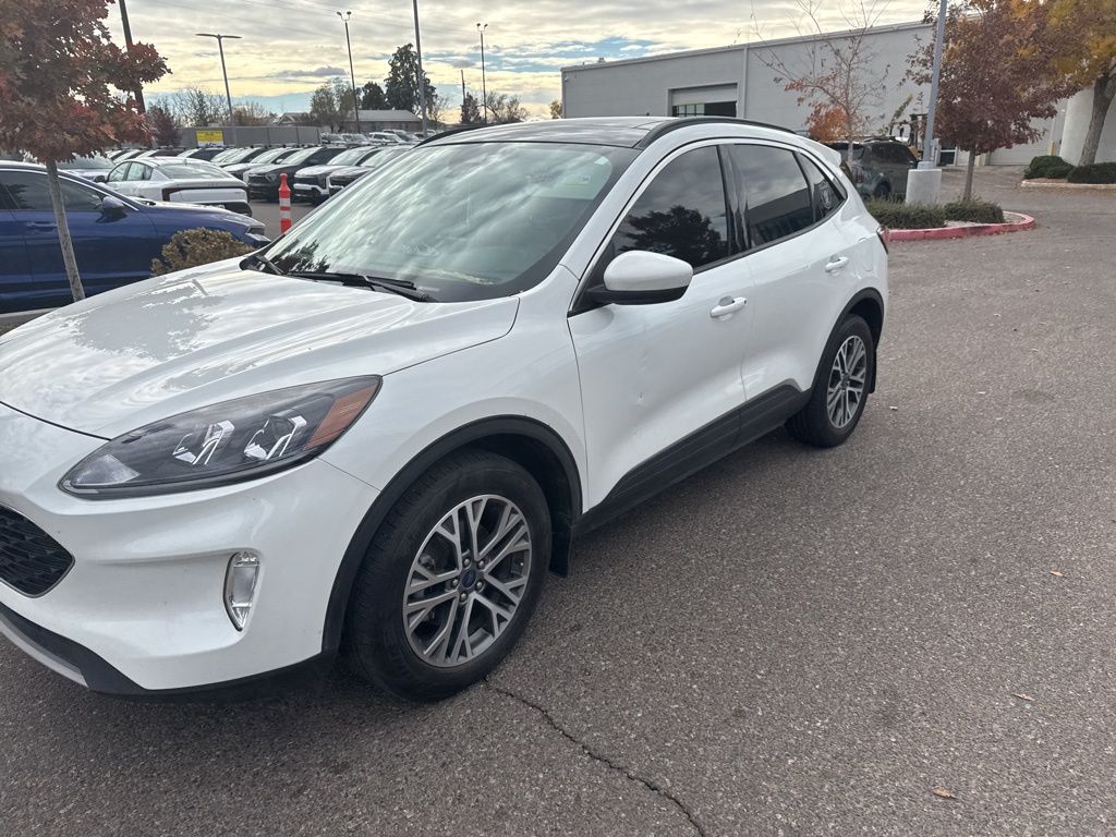 2022 Ford Escape SEL photo 3